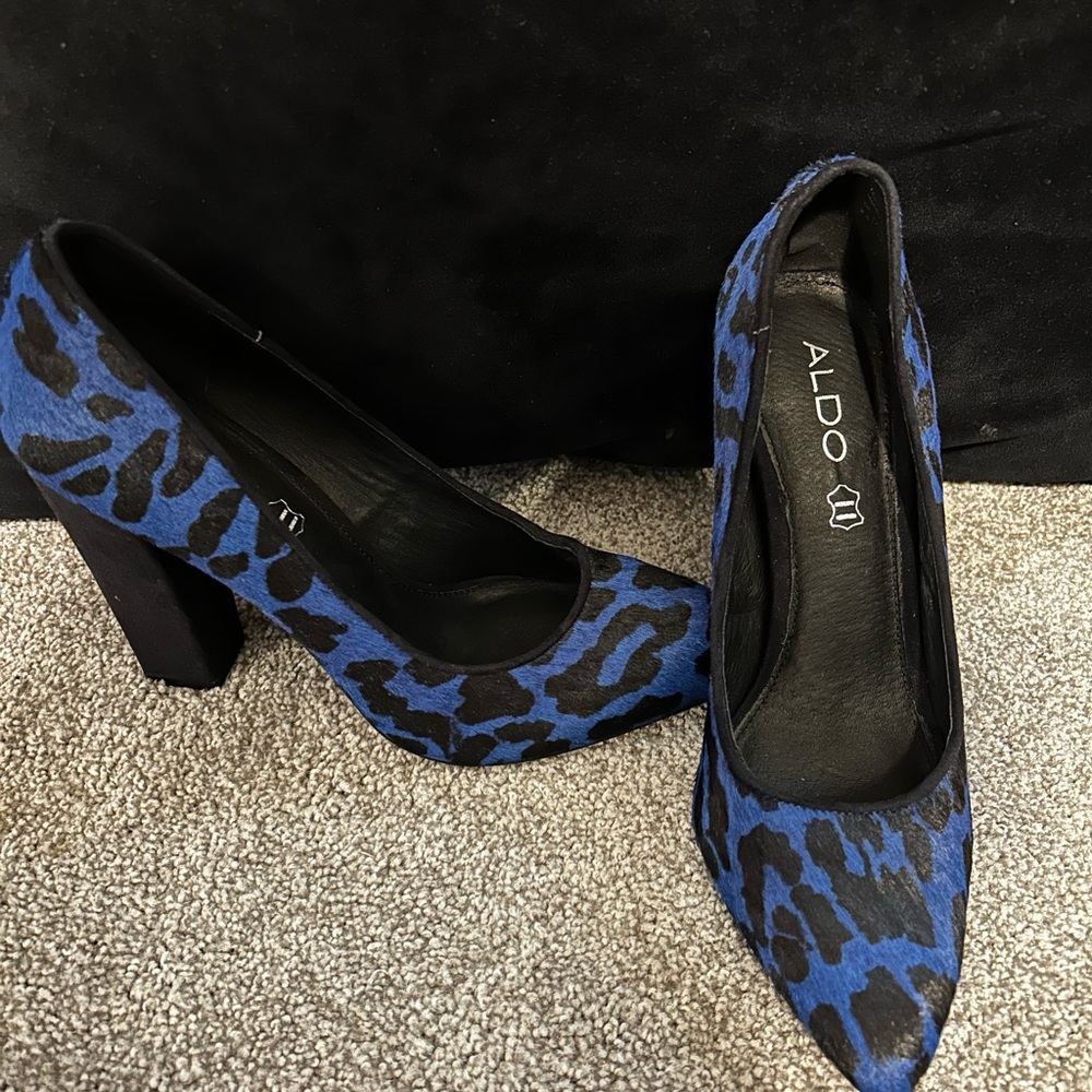 Also Blue Faux Print Pump